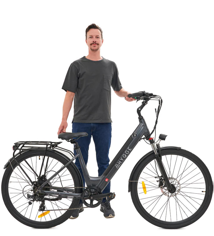 HYGGE AARHUS Step City Electric Bike - Top Speed 15.5mph | 50mi Range | 250W Power - Graphite Grey