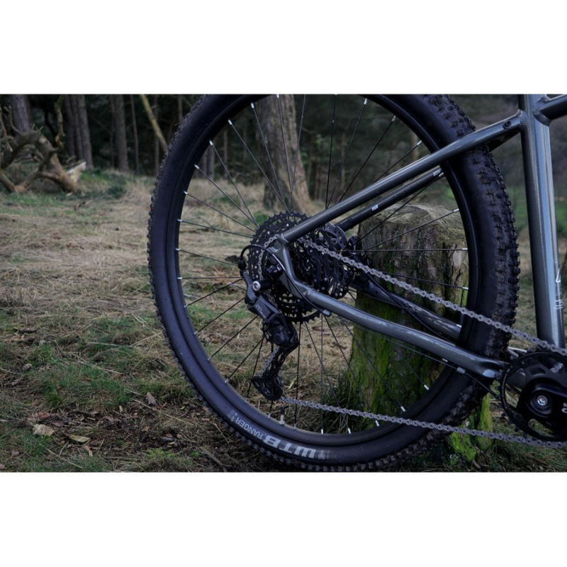 Claud Butler Alpina 2.0 Mountain Bike 29er – Shimano CUES 1x10, Hydraulic Disc Brakes