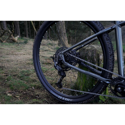 Claud Butler Alpina 2.0 Mountain Bike 29er – Shimano CUES 1x10, Hydraulic Disc Brakes