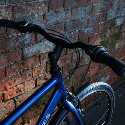 Dawes Venture 2.0 EQ Hybrid Bike – Lightweight Aluminium Commuter Bike with Rack & Mudguards