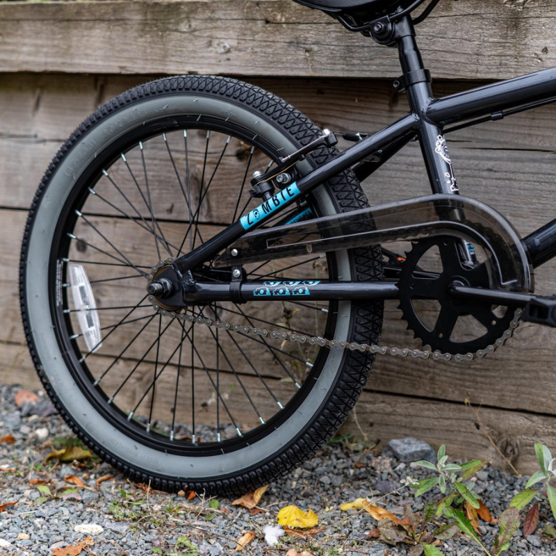 Zombie Infest 20” BMX Bike – Freestyle BMX with Gyro & Stunt Pegs | UK